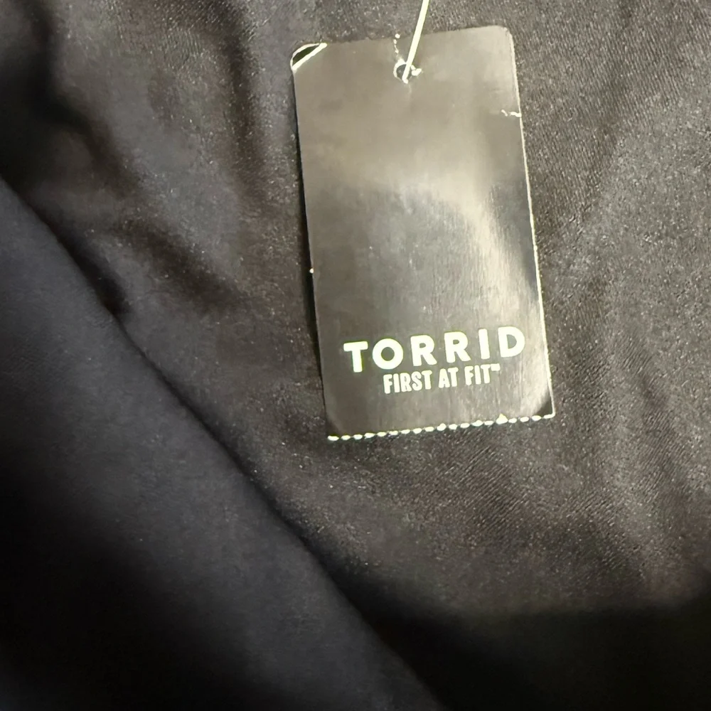 Torrid Black Sequin Pencil Skirt - Picture 9 of 10